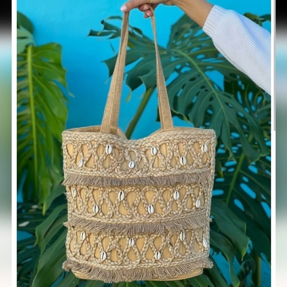 salt + umber Handbags - NWT Salt + Umber Isla Jute Seashell Tote Boho Fringe NEW WITH TAGS original $149